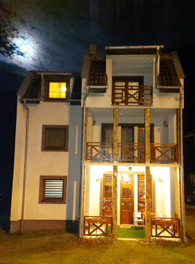 Marko'S Apartments コパオニク エクステリア 写真
