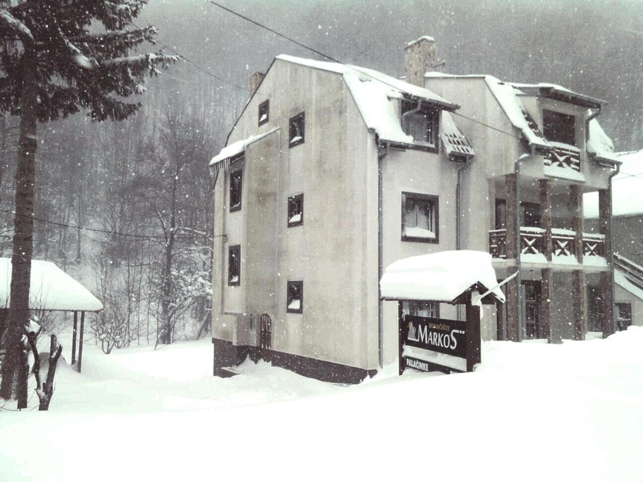 Marko'S Apartments コパオニク エクステリア 写真